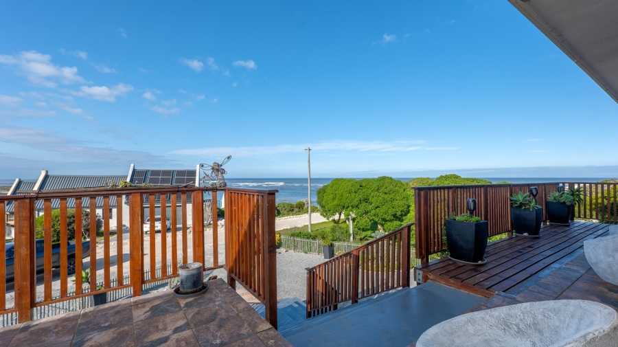 4 Bedroom Property for Sale in Suiderstrand Western Cape
